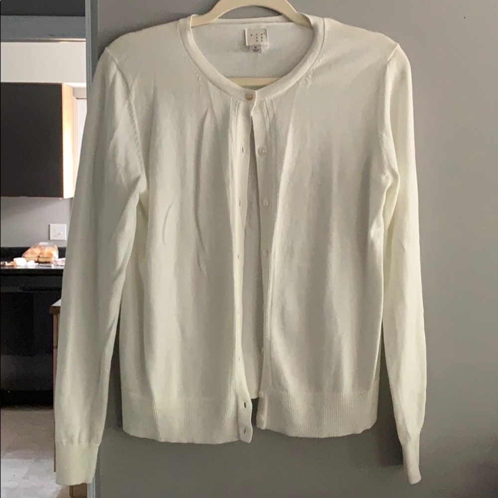 EUC medium cardigan
